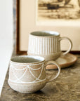 Set of 3 Mugs / Natural Entertainer