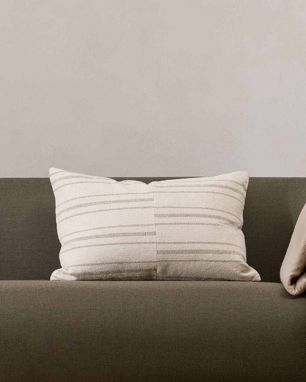 Duke Ecru Cushion