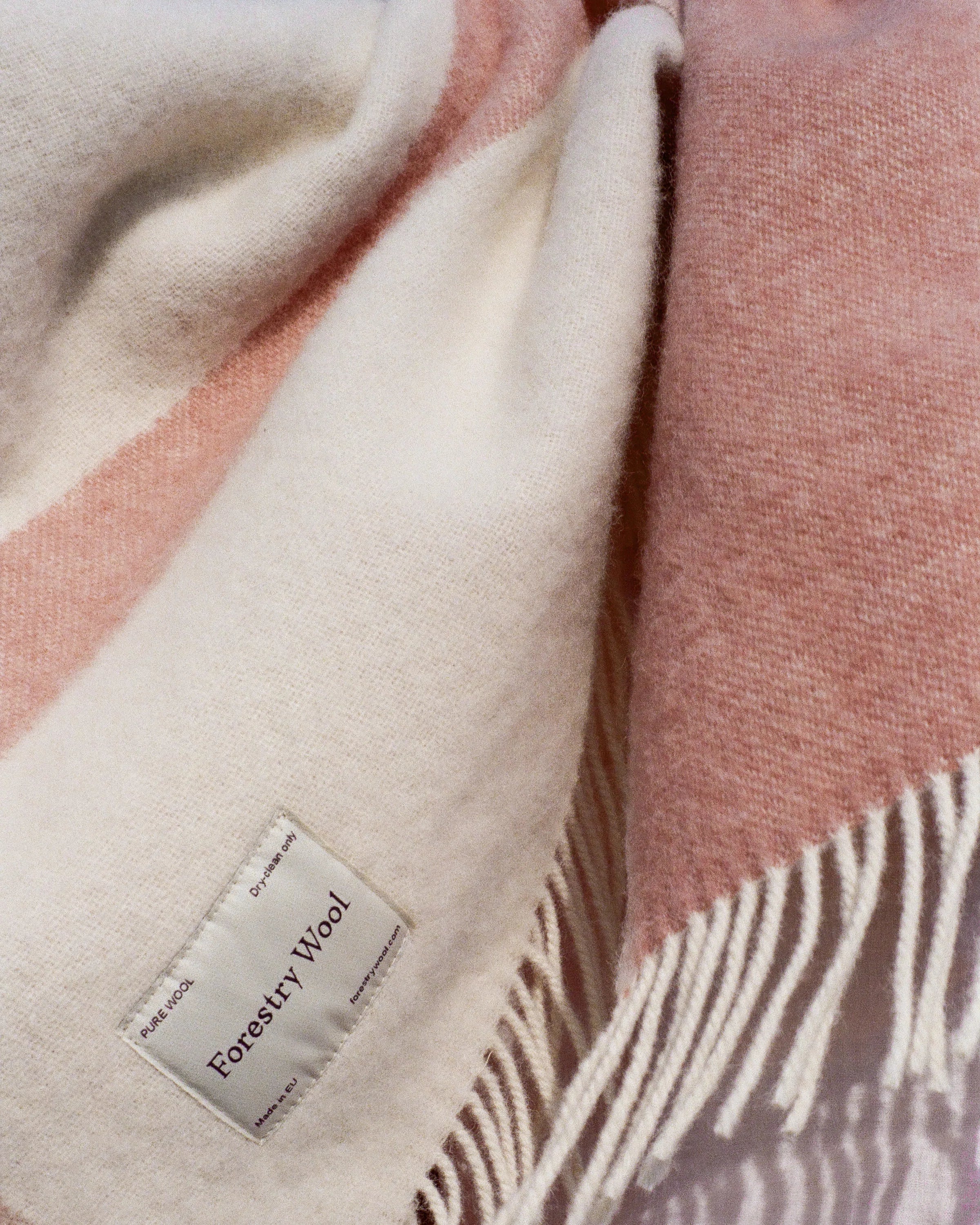 River Dusty Pink | Pure Wool Throw