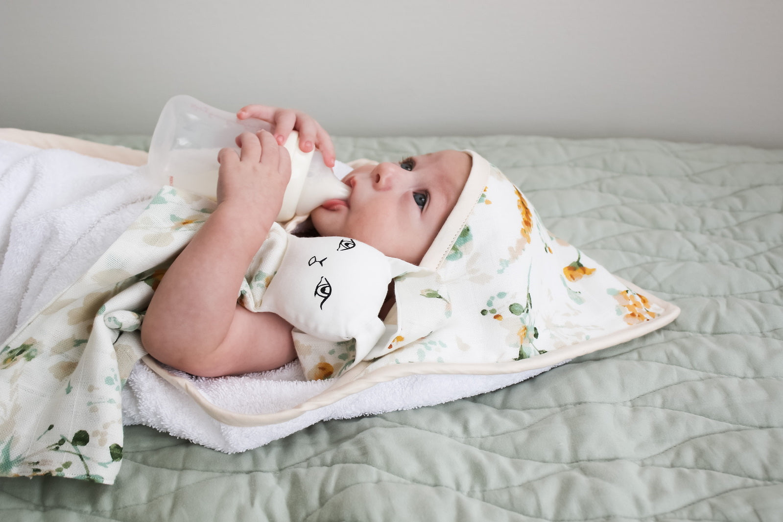 Muslin Bunny Comforter | Spring Melody