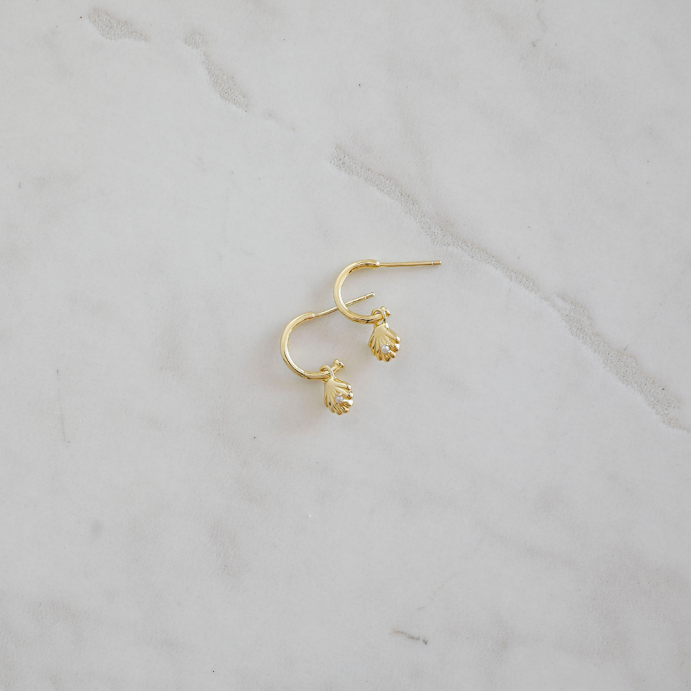 She Shell Hoop Studs | Gold