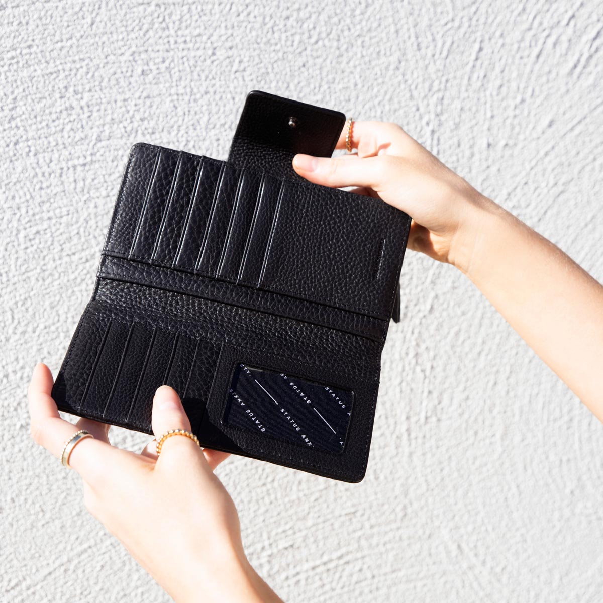 Ruins Wallet | Black