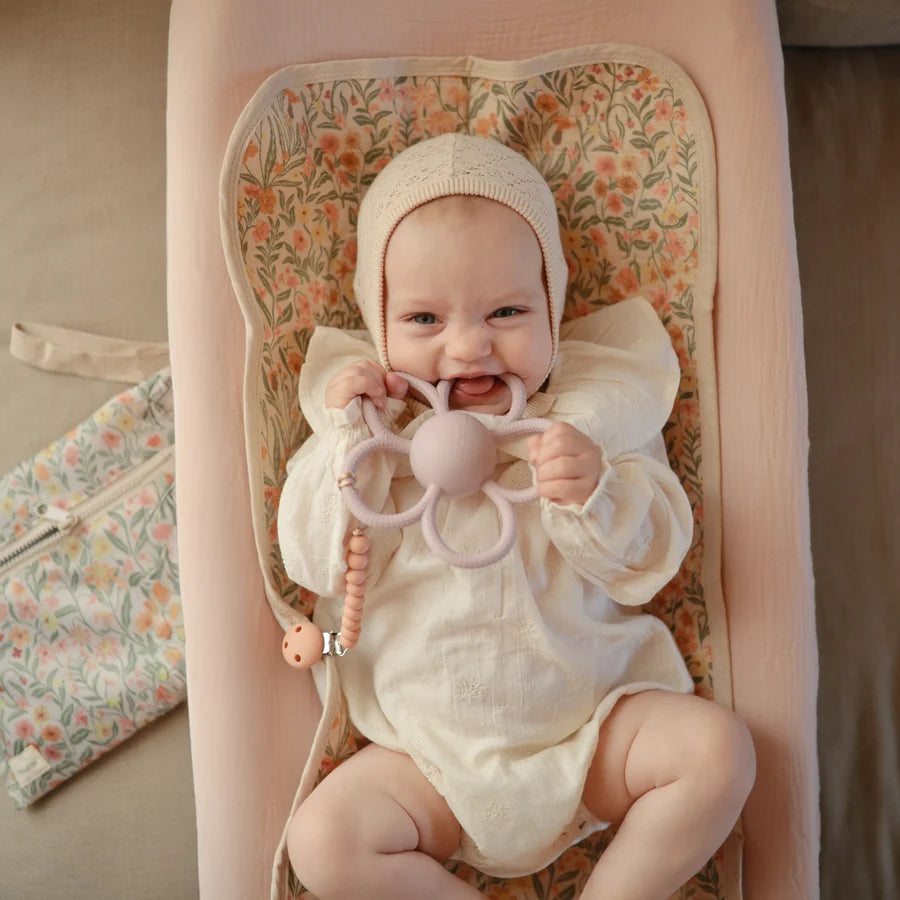 Rattle Teether Daisy - Soft Lilac