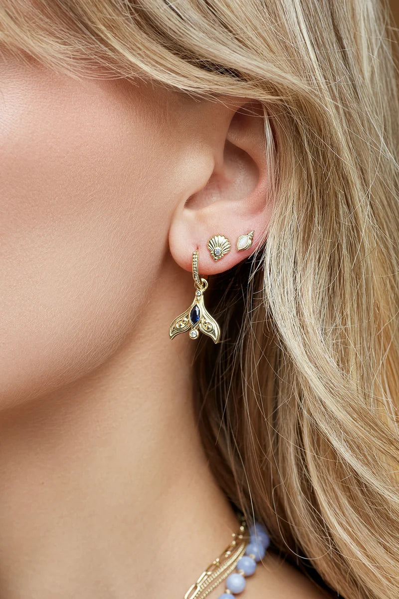 Conch Shell Studs - Gold