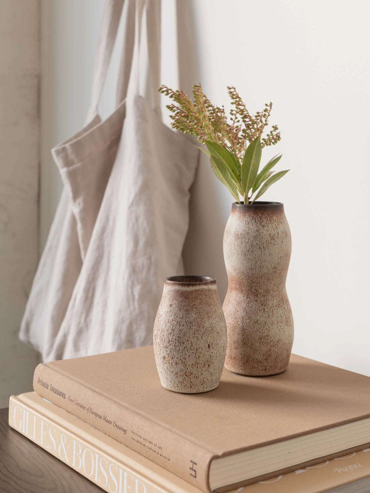 Pod Bud Vase - Nut | Small