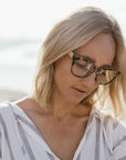 LILA GRACE IVORY l Magnifying Blue Light Reader