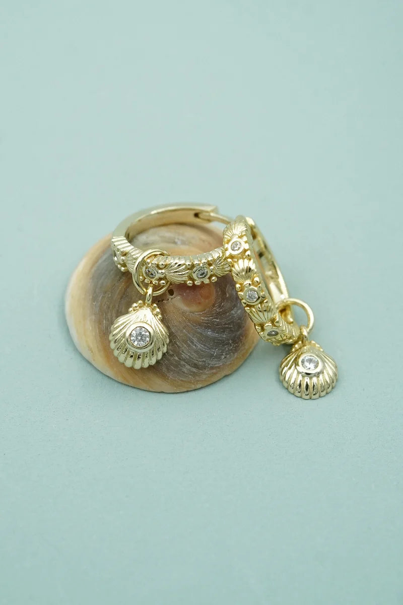 Shell Huggie Earrings - Gold