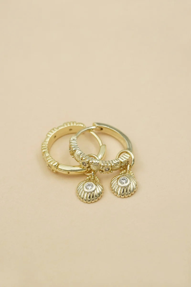 Shell Huggie Earrings - Gold