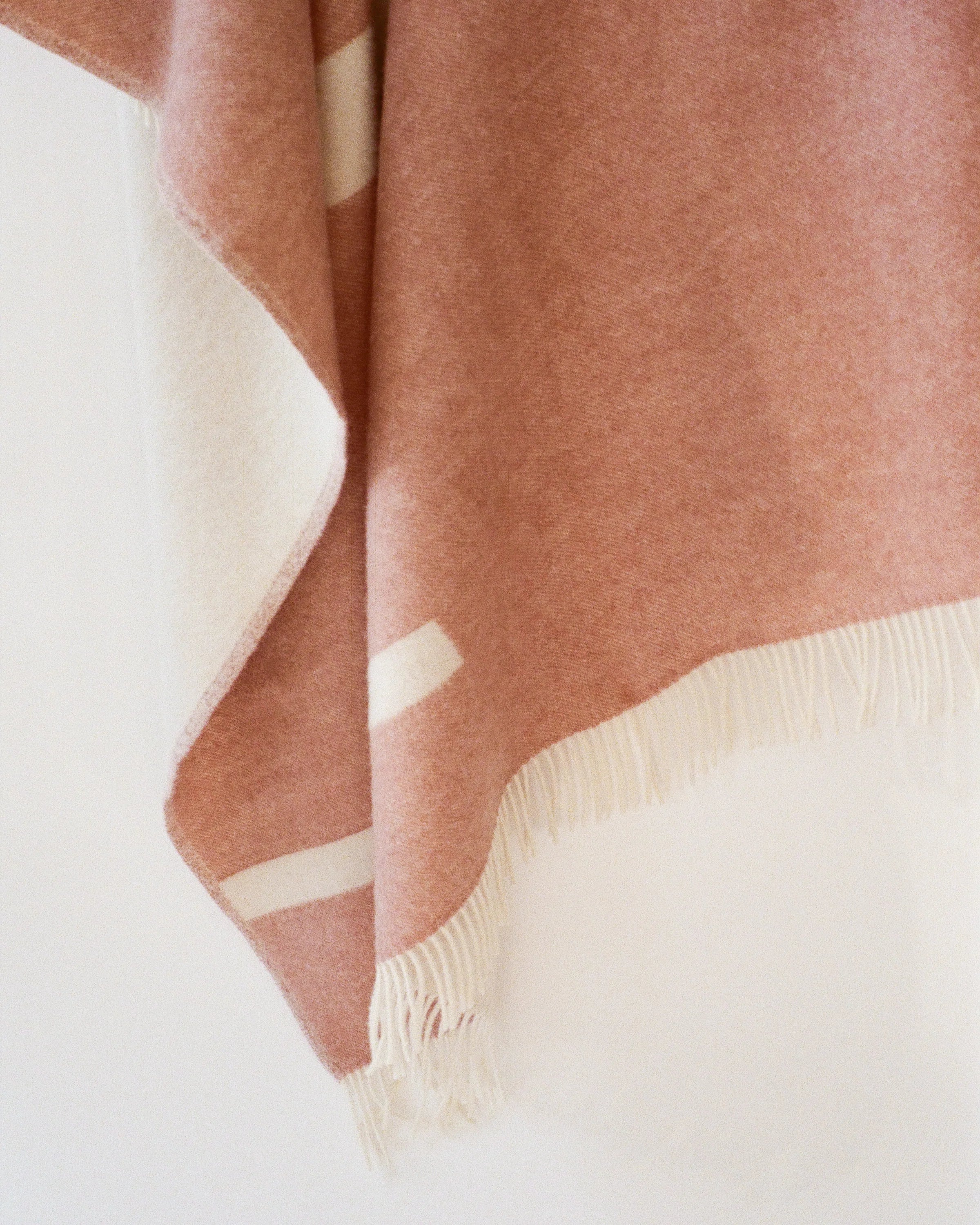 River Dusty Pink | Pure Wool Throw