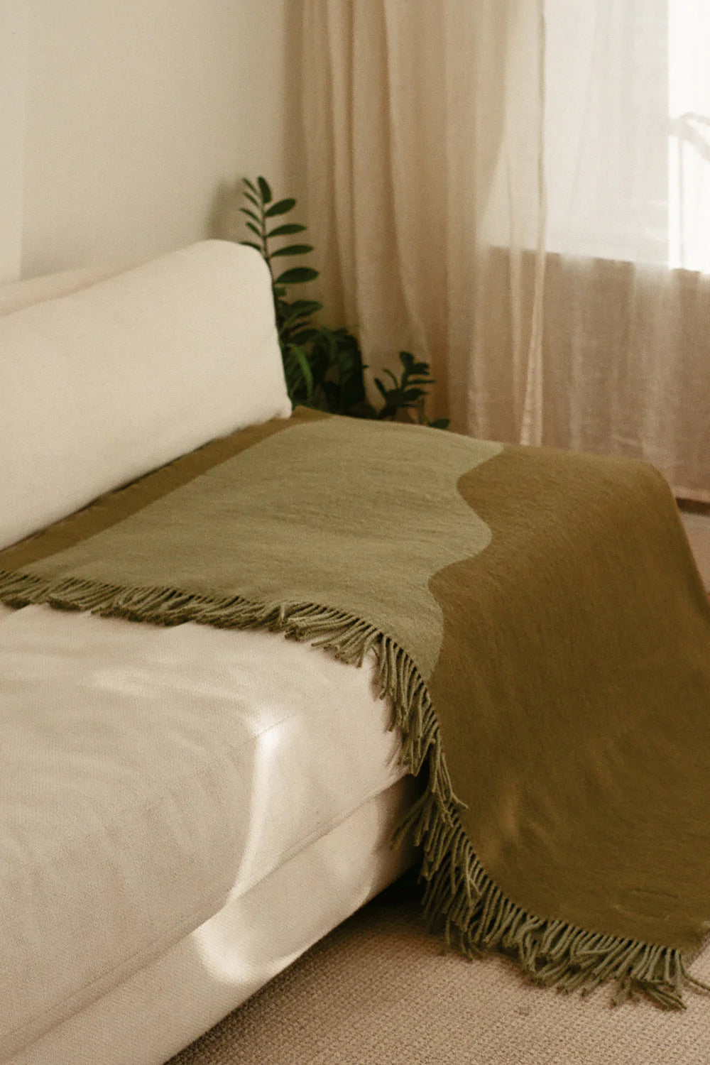 Stream Moss Green | Pure Wool Throw